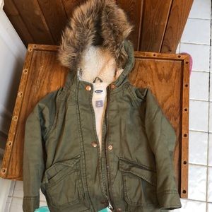 Old navy coat with fur lined hood